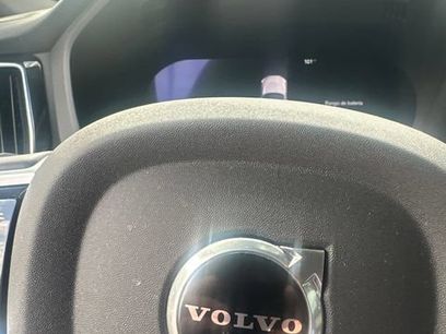 Used 2026 Volvo XC60 T8 Plus w/ Protection Package Premier
