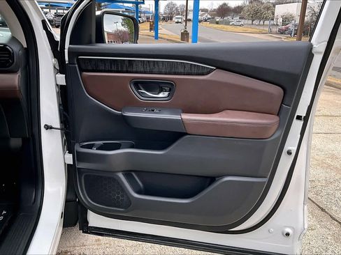 Used 2023 Honda Pilot Elite image 23