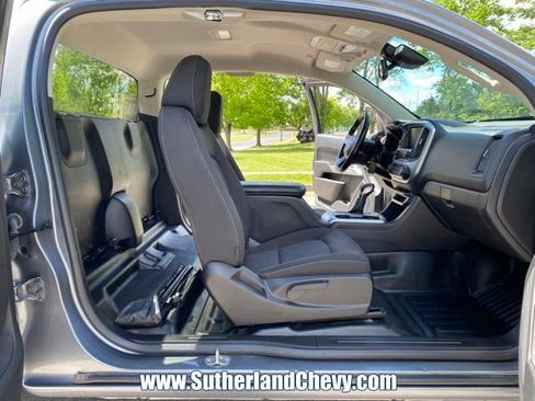 Used 2022 Chevrolet Colorado LT w/ Fleet Safety Package RWD image 17