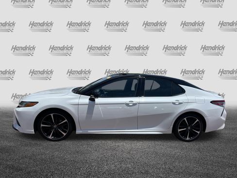 Used 2018 Toyota Camry XSE FWD image 7