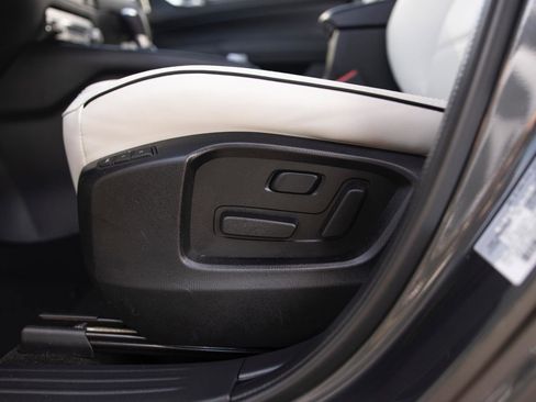 Used 2025 MAZDA CX-5 AWD 2.5 S w/ Preferred Package image 13