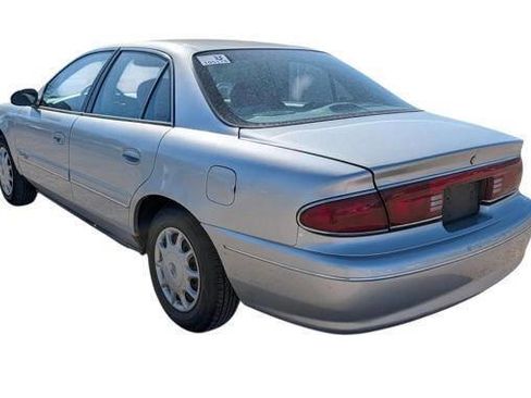 Used 2001 Buick Century Custom w/ Premium Pkg FWD image 3