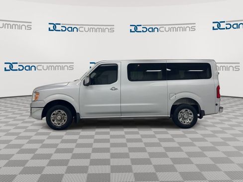 Used 2016 Nissan NV 3500 SL image 5