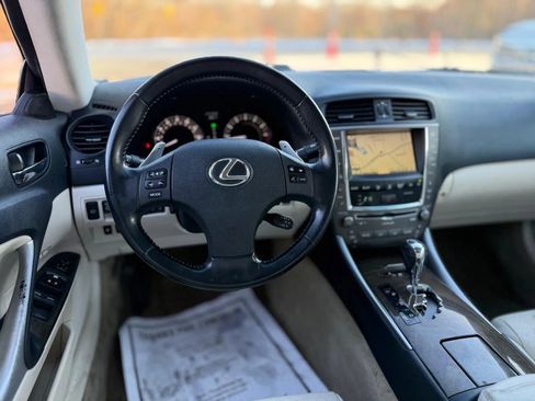 Used 2010 Lexus IS 250C image 21