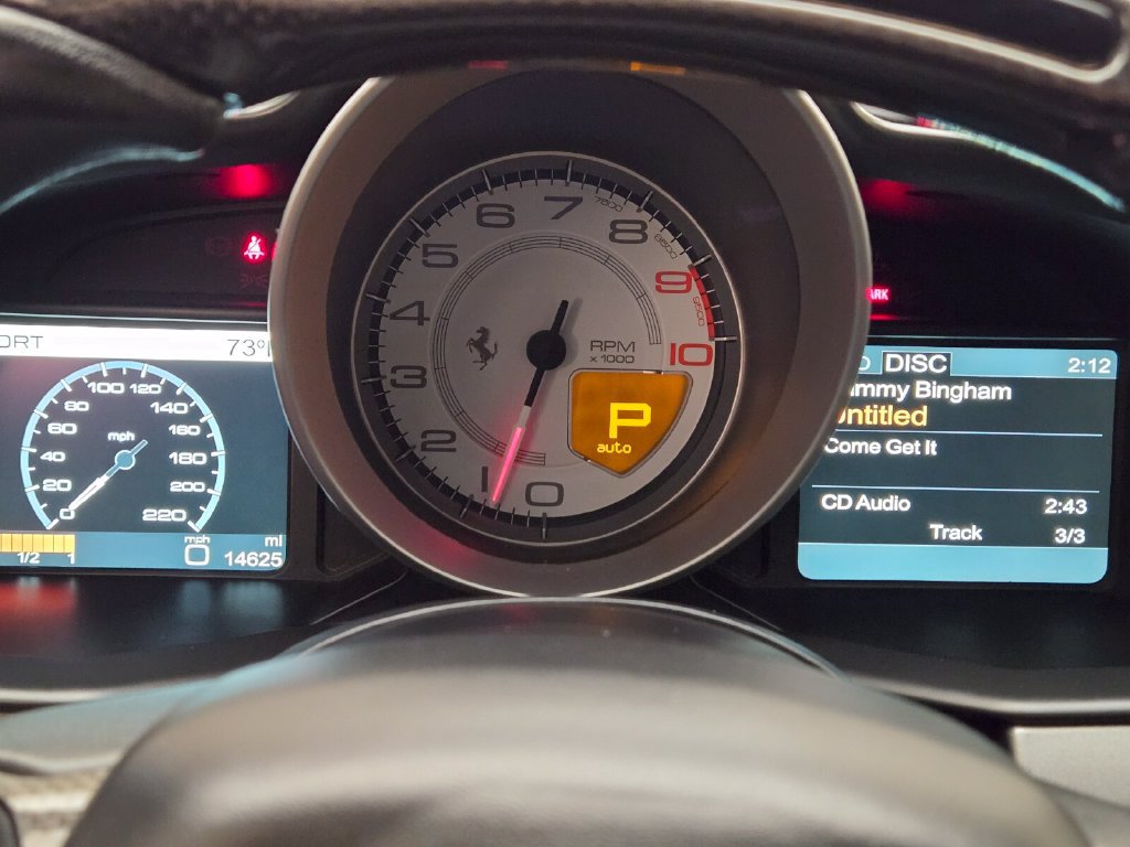 Used 2013 Ferrari 458 Spider RWD image 39