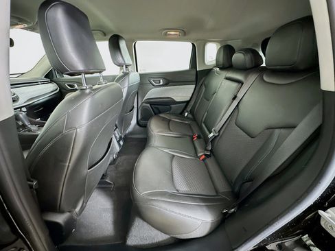 Used 2022 Jeep Compass Latitude image 26