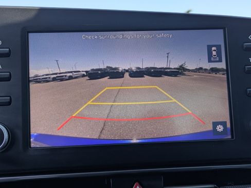 Used 2023 Hyundai Elantra SEL FWD image 27