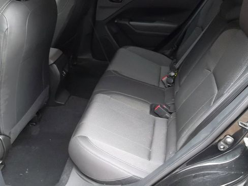 Used 2024 Subaru Crosstrek 2.0i Premium image 8