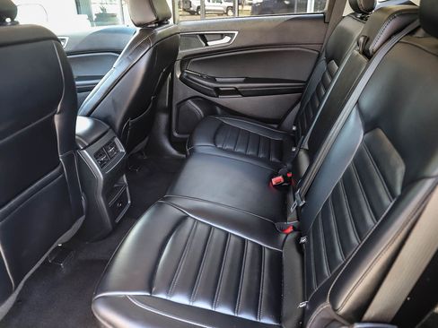 Used 2024 Ford Edge SEL image 17