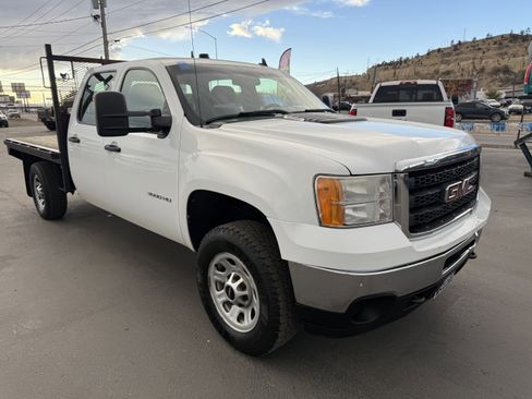 Used 2012 GMC Sierra 3500 W/T image 1