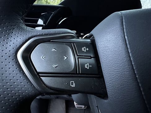 Used 2025 Lexus RX 500h F Sport w/ Convenience Package image 19