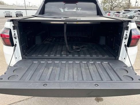 Used 2023 Hyundai Santa Cruz SEL Premium image 10