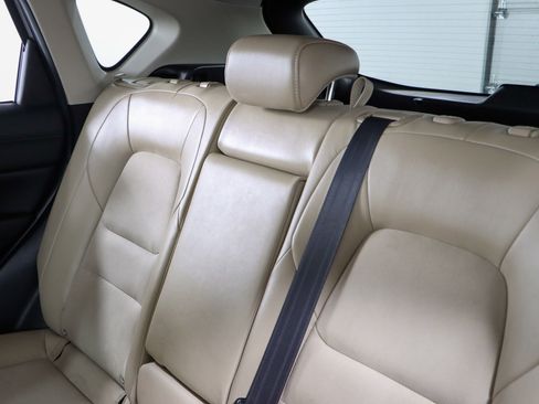 Used 2022 MAZDA CX-5 AWD 2.5 S w/ Select Package image 24