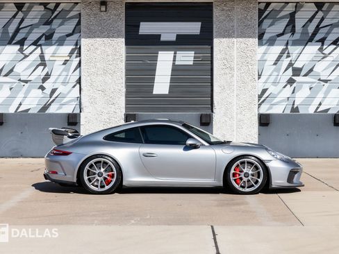 Used 2018 Porsche 911 GT3 image 20