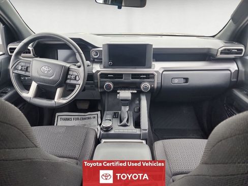 Used 2025 Toyota 4Runner SR5 AWD/4WD image 12