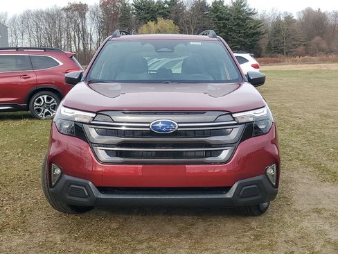 Used 2026 Subaru Forester Premium AWD/4WD image 2