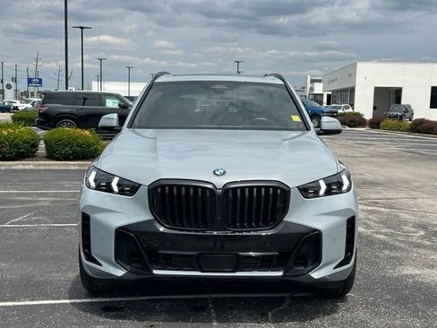 Used 2026 BMW X5 xDrive40i AWD/4WD image 2