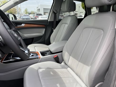 Certified 2023 Audi Q5 2.0T Premium Plus w/ Premium Plus Package AWD/4WD image 16