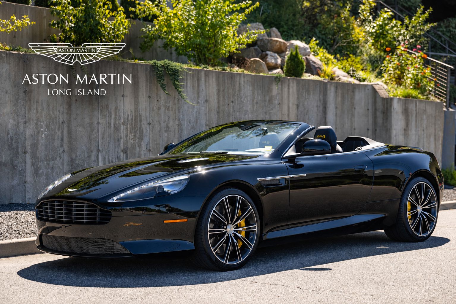 Used 2013 Aston Martin DB9 Volante RWD image 1
