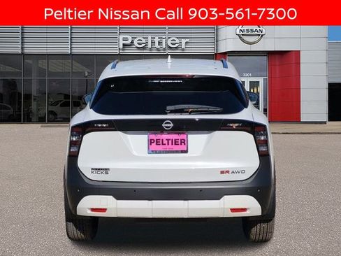 New 2025 Nissan Kicks SR w/ Illumination Package image 4