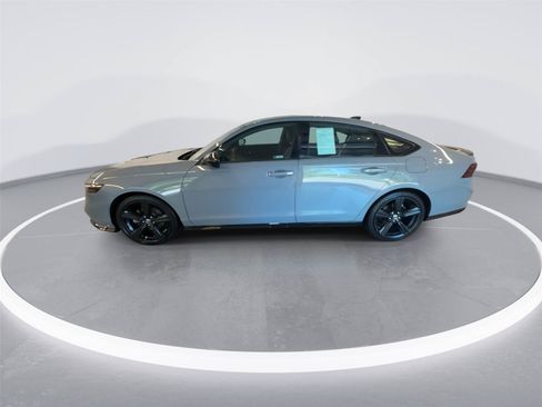 Used 2023 Honda Accord Sport image 4