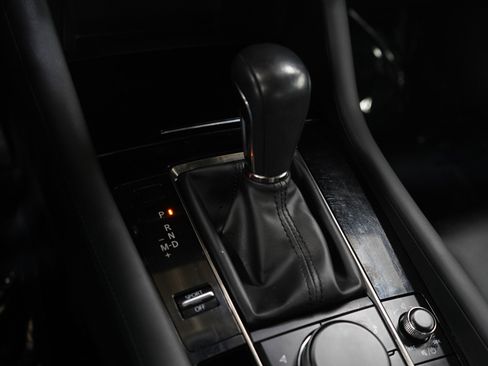 Used 2019 MAZDA MAZDA3 Sedan FWD image 21