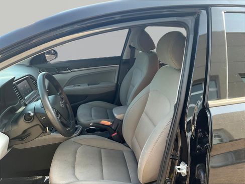 Used 2018 Hyundai Elantra SEL FWD image 20