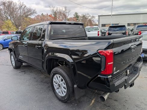 Certified 2025 Toyota Tacoma SR5 image 5