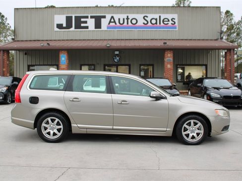 Used 2008 Volvo V70 image 8