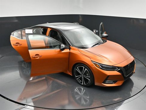 Used 2020 Nissan Sentra SR w/ Premium Package FWD image 35