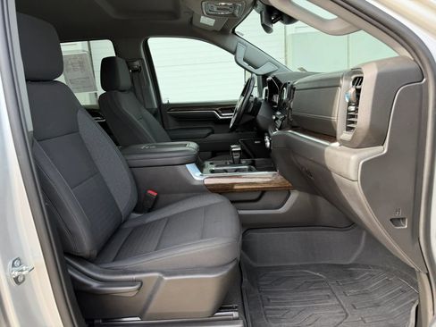 Used 2022 GMC Sierra 1500 Elevation w/ Preferred Package AWD/4WD image 13