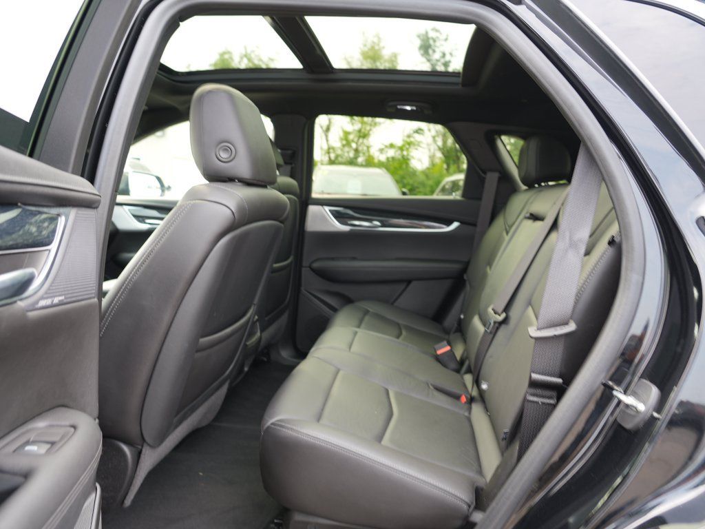 Used 2020 Cadillac XT5 Premium Luxury AWD/4WD image 19