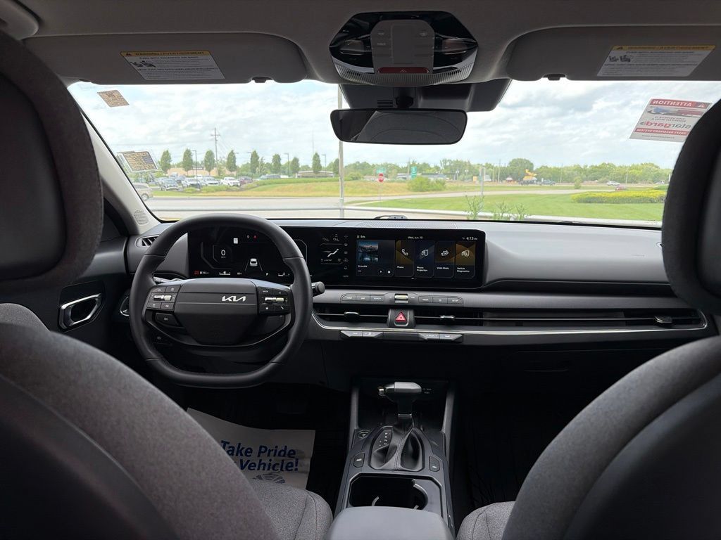 Used 2025 Kia K4 EX FWD image 39