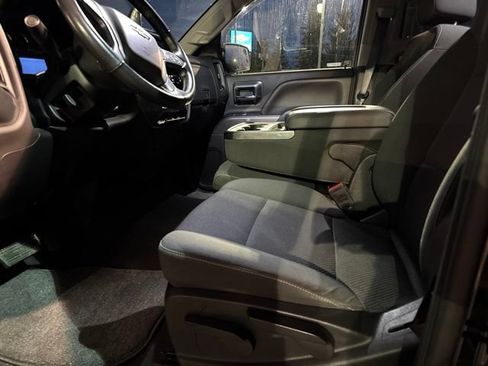 Used 2019 Chevrolet Silverado 2500 LT AWD/4WD image 3