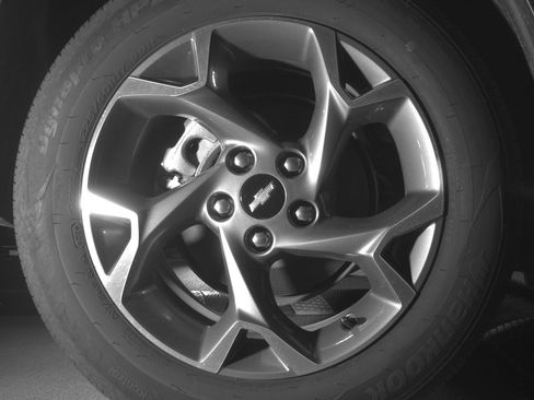 Used 2025 Chevrolet Trax LT w/ LT Convenience Package image 15