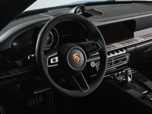 Used 2025 Porsche 911 Turbo S AWD/4WD image 18