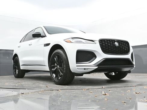 New 2026 Jaguar F-PACE R-Dynamic S image 35