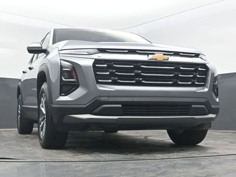 Used 2025 Chevrolet Equinox LT image 21