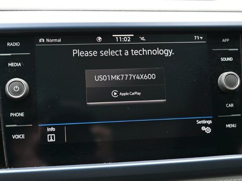 Used 2024 Volkswagen Taos SE AWD/4WD image 25