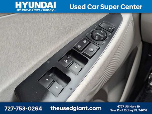 Certified 2021 Hyundai Tucson SEL w/ Cargo Package FWD image 28