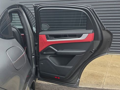 Certified 2024 Porsche Cayenne S image 22