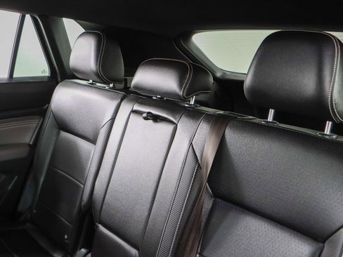 Used 2022 Volkswagen Atlas Cross Sport SE AWD/4WD image 24