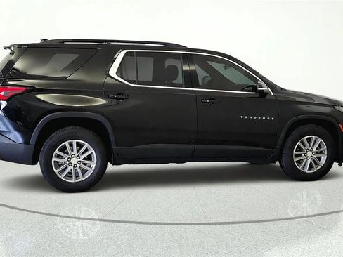 Used 2023 Chevrolet Traverse LT w/ Rear Camera Mirror Package AWD/4WD image 7