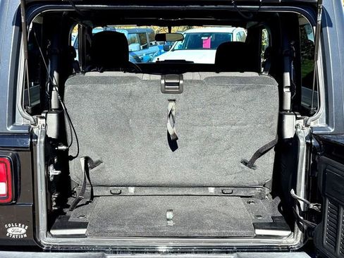 Used 2021 Jeep Wrangler Willys image 7