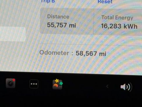 Used 2022 Tesla Model Y Performance image 21