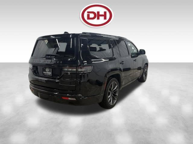 Used 2024 Jeep Grand Wagoneer Series III w/ Rear Seat Video Group 1 AWD/4WD image 12