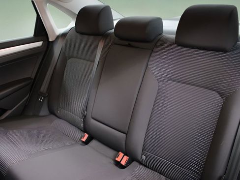 Used 2016 Volkswagen Passat 1.8T S image 20