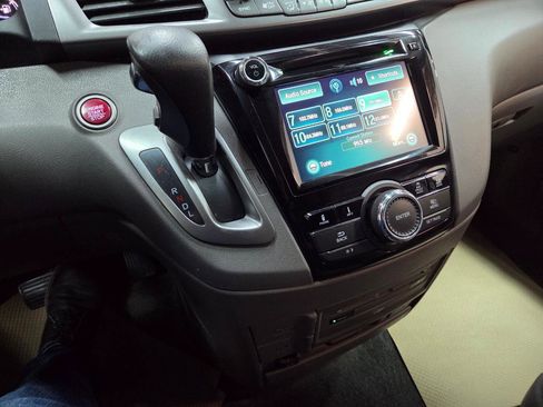 Used 2015 Honda Odyssey EX-L image 24
