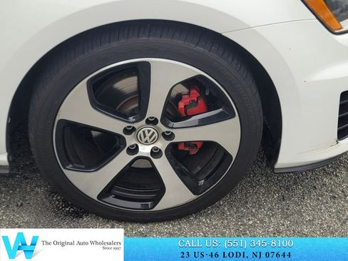 Used 2017 Volkswagen GTI Sport FWD image 10