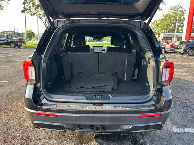 Used 2026 Ford Explorer ST-Line AWD/4WD image 16
